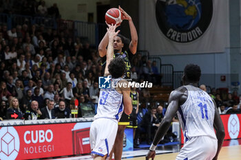 2024-10-06 - Tajion Jones (Vanoli Cremona) - VANOLI BASKET CREMONA VS UNAHOTELS REGGIO EMILIA - ITALIAN SERIE A - BASKETBALL