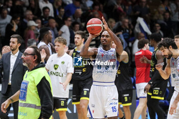 2024-10-06 - Jamar Smith (UnaHotels Reggio Emilia) - VANOLI BASKET CREMONA VS UNAHOTELS REGGIO EMILIA - ITALIAN SERIE A - BASKETBALL