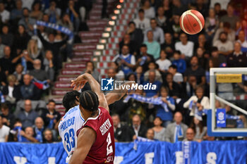 2024-10-05 - Actions of the game and players' images during the match between Nutribullet Treviso and Trapani Shark match at Palaverde - October 5, 2024, during the ITALIAN SERIE A Championship 2024/2025 - NUTRIBULLET TREVISO BASKET VS TRAPANI SHARK - ITALIAN SERIE A - BASKETBALL