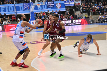 2024-10-05 - Actions of the game and players' images during the match between Nutribullet Treviso and Trapani Shark match at Palaverde - October 5, 2024, during the ITALIAN SERIE A Championship 2024/2025 - NUTRIBULLET TREVISO BASKET VS TRAPANI SHARK - ITALIAN SERIE A - BASKETBALL