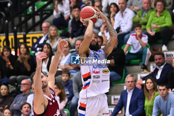 2024-10-05 - Actions of the game and players' images during the match between Nutribullet Treviso and Trapani Shark match at Palaverde - October 5, 2024, during the ITALIAN SERIE A Championship 2024/2025 - NUTRIBULLET TREVISO BASKET VS TRAPANI SHARK - ITALIAN SERIE A - BASKETBALL