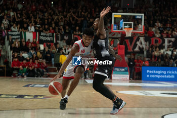 2024-10-06 - 50 Jaylen Hands Openjobmetis Varese during the LBA Italy Championship match between Openjobmetis Varese vs Bertram Derthona Tortona , in Varese, Italy, on October 5, 2024 - OPENJOBMETIS VARESE VS BERTRAM DERTHONA TORTONA - ITALIAN SERIE A - BASKETBALL