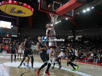 2024-10-06 - 04 Niccolo Mannion Openjobmetis Varese during the LBA Italy Championship match between Openjobmetis Varese vs Bertram Derthona Tortona , in Varese, Italy, on October 5, 2024 - OPENJOBMETIS VARESE VS BERTRAM DERTHONA TORTONA - ITALIAN SERIE A - BASKETBALL