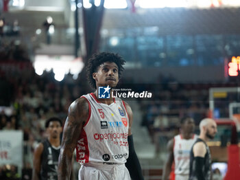 2024-10-06 - 05 Justin Gray Openjobmetis Varese during the LBA Italy Championship match between Openjobmetis Varese vs Bertram Derthona Tortona , in Varese, Italy, on October 5, 2024 - OPENJOBMETIS VARESE VS BERTRAM DERTHONA TORTONA - ITALIAN SERIE A - BASKETBALL