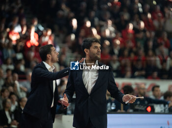 2024-10-06 - Head Coach Herman Mandole Openjobmetis Varese during the LBA Italy Championship match between Openjobmetis Varese vs Bertram Derthona Tortona , in Varese, Italy, on October 5, 2024 - OPENJOBMETIS VARESE VS BERTRAM DERTHONA TORTONA - ITALIAN SERIE A - BASKETBALL