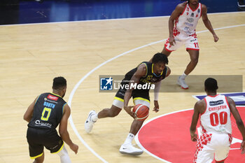 2024-10-13 - Paul Eboua (Vanoli Cremona) - VANOLI BASKET CREMONA VS ESTRA PISTOIA - ITALIAN SERIE A - BASKETBALL