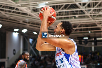 2024-10-12 - Kwan Cheatham (Unahotels Reggio Emilia) - UNAHOTELS REGGIO EMILIA VS NUTRIBULLET TREVISO BASKET - ITALIAN SERIE A - BASKETBALL