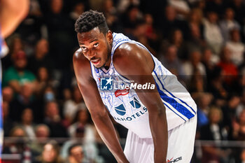 2024-10-12 - Stephane Gombauld (Unahotels Treviso) - UNAHOTELS REGGIO EMILIA VS NUTRIBULLET TREVISO BASKET - ITALIAN SERIE A - BASKETBALL