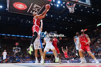 2024-10-13 - Shavon Shields (EA7 Emporio Armani Olimpia Milano) - EA7 EMPORIO ARMANI MILANO VS GERMANI BRESCIA - ITALIAN SERIE A - BASKETBALL