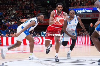 2024-10-13 - Armoni Brooks (EA7 Emporio Armani Olimpia Milano) & David Cournooh (Germani Brescia) - EA7 EMPORIO ARMANI MILANO VS GERMANI BRESCIA - ITALIAN SERIE A - BASKETBALL