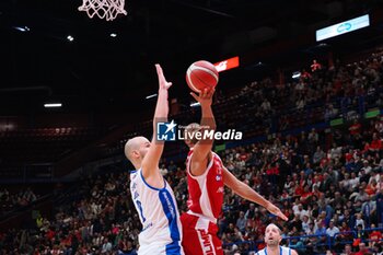 2024-10-13 - Shavon Shields (EA7 Emporio Armani Olimpia Milano) - EA7 EMPORIO ARMANI MILANO VS GERMANI BRESCIA - ITALIAN SERIE A - BASKETBALL