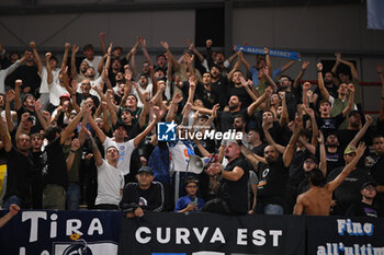 2024-10-19 - Napolibasket fans - NAPOLIBASKET VS VANOLI BASKET CREMONA - ITALIAN SERIE A - BASKETBALL