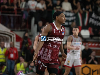 2024-10-19 - 01 JD Notae Trapani Shark during the LBA Italy Championship match between Openjobmetis Varese vs Trapani Shark, in Varese, Italy, on October 19, 2024 - OPENJOBMETIS VARESE VS TRAPANI SHARK - ITALIAN SERIE A - BASKETBALL