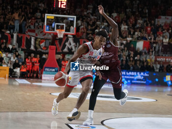 2024-10-19 - 50 Jaylen Hands Openjobmetis Varese during the LBA Italy Championship match between Openjobmetis Varese vs Trapani Shark, in Varese, Italy, on October 19, 2024 - OPENJOBMETIS VARESE VS TRAPANI SHARK - ITALIAN SERIE A - BASKETBALL