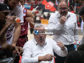 2024-10-19 - Head Coach Jasmin Repesa Trapani Shark during the LBA Italy Championship match between Openjobmetis Varese vs Trapani Shark, in Varese, Italy, on October 19, 2024 - OPENJOBMETIS VARESE VS TRAPANI SHARK - ITALIAN SERIE A - BASKETBALL