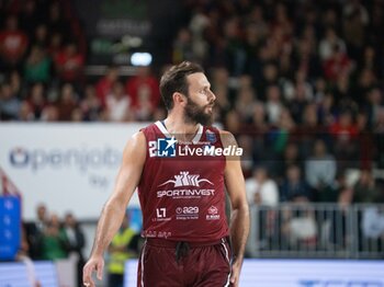 2024-10-19 - 22 Stefano Gentile Trapani Shark during the LBA Italy Championship match between Openjobmetis Varese vs Trapani Shark, in Varese, Italy, on October 19, 2024 - OPENJOBMETIS VARESE VS TRAPANI SHARK - ITALIAN SERIE A - BASKETBALL