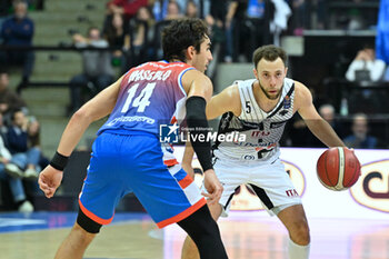 2024-10-20 - Actions of the game and players' images during the match between Nutribullet Treviso and Dolomiti Energia Trentino match at Palaverde - October 20, 2024, during the ITALIAN SERIE A Championship 2024/2025 - NUTRIBULLET TREVISO BASKET VS DOLOMITI ENERGIA TRENTINO - ITALIAN SERIE A - BASKETBALL