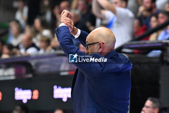 2024-10-20 - Actions of the game and players' images during the match between Nutribullet Treviso and Dolomiti Energia Trentino match at Palaverde - October 20, 2024, during the ITALIAN SERIE A Championship 2024/2025 - NUTRIBULLET TREVISO BASKET VS DOLOMITI ENERGIA TRENTINO - ITALIAN SERIE A - BASKETBALL