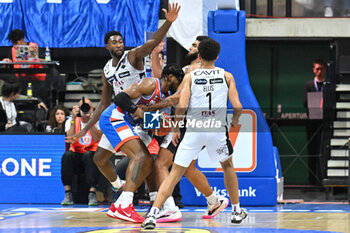 2024-10-20 - Actions of the game and players' images during the match between Nutribullet Treviso and Dolomiti Energia Trentino match at Palaverde - October 20, 2024, during the ITALIAN SERIE A Championship 2024/2025 - NUTRIBULLET TREVISO BASKET VS DOLOMITI ENERGIA TRENTINO - ITALIAN SERIE A - BASKETBALL