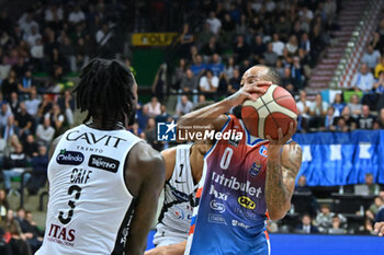 2024-10-20 - Actions of the game and players' images during the match between Nutribullet Treviso and Dolomiti Energia Trentino match at Palaverde - October 20, 2024, during the ITALIAN SERIE A Championship 2024/2025 - NUTRIBULLET TREVISO BASKET VS DOLOMITI ENERGIA TRENTINO - ITALIAN SERIE A - BASKETBALL