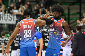 2024-10-20 - Actions of the game and players' images during the match between Nutribullet Treviso and Dolomiti Energia Trentino match at Palaverde - October 20, 2024, during the ITALIAN SERIE A Championship 2024/2025 - NUTRIBULLET TREVISO BASKET VS DOLOMITI ENERGIA TRENTINO - ITALIAN SERIE A - BASKETBALL