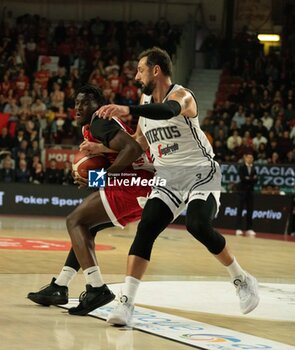 2024-11-10 - 24 Elisee Assui Openjobmetis Varese and 03 Marco Belinelli Virtus Bologna during the LBA Italy Championship match between Openjobmetis Varese vs Virtus Bologna, in Varese, Italy, on November 10, 2024 - OPENJOBMETIS VARESE VS VIRTUS SEGAFREDO BOLOGNA - ITALIAN SERIE A - BASKETBALL