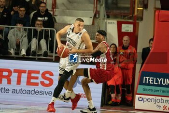 2024-11-10 - 024 Andrejs Grazulis Virtus Bologna and 00 Kaodirichi Akobundu-Ehiogu Openjobmetis Varese during the LBA Italy Championship match between Openjobmetis Varese vs Virtus Bologna, in Varese, Italy, on November 10, 2024 - OPENJOBMETIS VARESE VS VIRTUS SEGAFREDO BOLOGNA - ITALIAN SERIE A - BASKETBALL