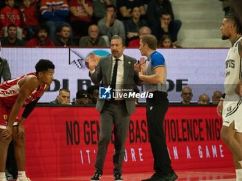 2024-11-10 - Head Coach Luca Banchi Virtus Bologna during the LBA Italy Championship match between Openjobmetis Varese vs Virtus Bologna, in Varese, Italy, on November 10, 2024 - OPENJOBMETIS VARESE VS VIRTUS SEGAFREDO BOLOGNA - ITALIAN SERIE A - BASKETBALL