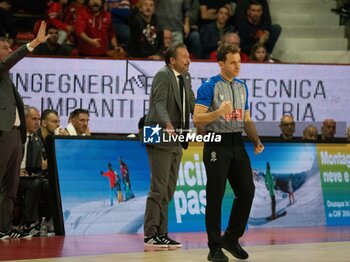 2024-11-10 - Head Coach Luca Banchi Virtus Bologna during the LBA Italy Championship match between Openjobmetis Varese vs Virtus Bologna, in Varese, Italy, on November 10, 2024 - OPENJOBMETIS VARESE VS VIRTUS SEGAFREDO BOLOGNA - ITALIAN SERIE A - BASKETBALL