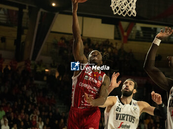 2024-11-10 - 92 Jaron Johnson Openjobmetis Varese and 021 Tornik’e Shengelia Virtus Bologna during the LBA Italy Championship match between Openjobmetis Varese vs Virtus Bologna, in Varese, Italy, on November 10, 2024 - OPENJOBMETIS VARESE VS VIRTUS SEGAFREDO BOLOGNA - ITALIAN SERIE A - BASKETBALL