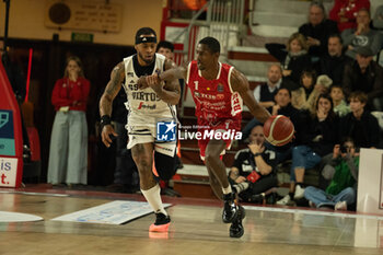 2024-11-10 - 01 Jordan Harris Openjobmetis Varese and 059 Rayjon Tucker Virtus Bologna during the LBA Italy Championship match between Openjobmetis Varese vs Virtus Bologna, in Varese, Italy, on November 10, 2024 - OPENJOBMETIS VARESE VS VIRTUS SEGAFREDO BOLOGNA - ITALIAN SERIE A - BASKETBALL