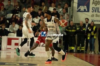 2024-11-10 - 059 Rayjon Tucker Virtus Bologna during the LBA Italy Championship match between Openjobmetis Varese vs Virtus Bologna, in Varese, Italy, on November 10, 2024 - OPENJOBMETIS VARESE VS VIRTUS SEGAFREDO BOLOGNA - ITALIAN SERIE A - BASKETBALL