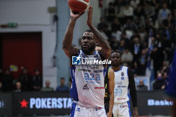 2024-11-10 - Jason Burnell (Germani Brescia) - VANOLI BASKET CREMONA VS GERMANI BRESCIA - ITALIAN SERIE A - BASKETBALL