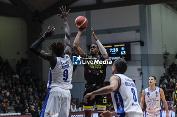 2024-11-10 - Paul Eboua (Vanoli Cremona) - VANOLI BASKET CREMONA VS GERMANI BRESCIA - ITALIAN SERIE A - BASKETBALL