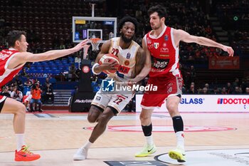 2024-11-10 - Jordan Parks (Umana Reyer Venezia) & Leandro Bolmaro (EA7 Emporio Armani Olimpia Milano) - EA7 EMPORIO ARMANI MILANO VS UMANA REYER VENEZIA - ITALIAN SERIE A - BASKETBALL