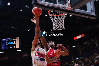 2024-11-10 - Mfiondu Kabengele (Umana Reyer Venezia) & Zack LeDay (EA7 Emporio Armani Olimpia Milano) - EA7 EMPORIO ARMANI MILANO VS UMANA REYER VENEZIA - ITALIAN SERIE A - BASKETBALL