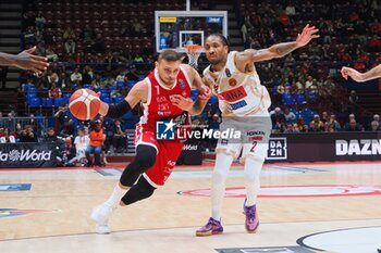 2024-11-10 - Stefano Tonut (EA7 Emporio Armani Olimpia Milano) & Rodney McGruder (Umana Reyer Venezia) - EA7 EMPORIO ARMANI MILANO VS UMANA REYER VENEZIA - ITALIAN SERIE A - BASKETBALL