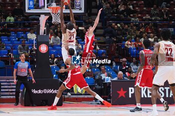 2024-11-10 - Mfiondu Kabengele (Umana Reyer Venezia) & David McCormack (EA7 Emporio Armani Olimpia Milano) - EA7 EMPORIO ARMANI MILANO VS UMANA REYER VENEZIA - ITALIAN SERIE A - BASKETBALL