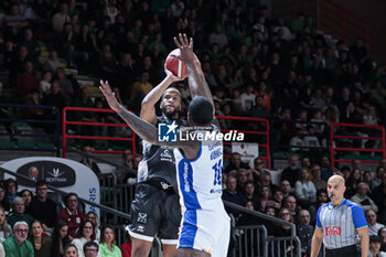 2024-11-17 - #4 Justin Gorham (Bertram Derthona Basket Tortona) - BERTRAM DERTHONA TORTONA VS GERMANI BRESCIA - ITALIAN SERIE A - BASKETBALL