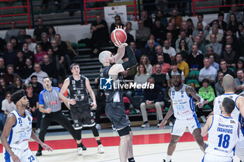 2024-11-17 - #2 Kuhse Tommy (Bertram Derthona Basket Tortona) - BERTRAM DERTHONA TORTONA VS GERMANI BRESCIA - ITALIAN SERIE A - BASKETBALL