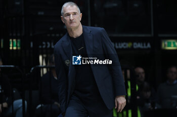 2024-11-17 - Nenad Markovic, head coach of Dinamo Sassari during the LBA italian A1 series basketball championship match between Segafredo Virtus Bologna and Banco di Sardegna Dinamo Sassari at Unipol Arena, Casalecchio (Bologna), Italy, November 17, 2024 - Photo: Michele Nucci - VIRTUS SEGAFREDO BOLOGNA VS BANCO DI SARDEGNA SASSARI - ITALIAN SERIE A - BASKETBALL