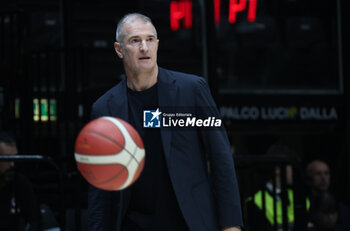 2024-11-17 - Nenad Markovic, head coach of Dinamo Sassari during the LBA italian A1 series basketball championship match between Segafredo Virtus Bologna and Banco di Sardegna Dinamo Sassari at Unipol Arena, Casalecchio (Bologna), Italy, November 17, 2024 - Photo: Michele Nucci - VIRTUS SEGAFREDO BOLOGNA VS BANCO DI SARDEGNA SASSARI - ITALIAN SERIE A - BASKETBALL