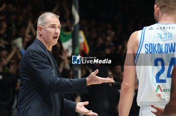 2024-11-17 - Nenad Markovic, head coach of Dinamo Sassari during the LBA italian A1 series basketball championship match between Segafredo Virtus Bologna and Banco di Sardegna Dinamo Sassari at Unipol Arena, Casalecchio (Bologna), Italy, November 17, 2024 - Photo: Michele Nucci - VIRTUS SEGAFREDO BOLOGNA VS BANCO DI SARDEGNA SASSARI - ITALIAN SERIE A - BASKETBALL