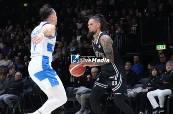 2024-11-17 - Daniel Hackett (Virtus Bologna) during the LBA italian A1 series basketball championship match between Segafredo Virtus Bologna and Banco di Sardegna Dinamo Sassari at Unipol Arena, Casalecchio (Bologna), Italy, November 17, 2024 - Photo: Michele Nucci - VIRTUS SEGAFREDO BOLOGNA VS BANCO DI SARDEGNA SASSARI - ITALIAN SERIE A - BASKETBALL