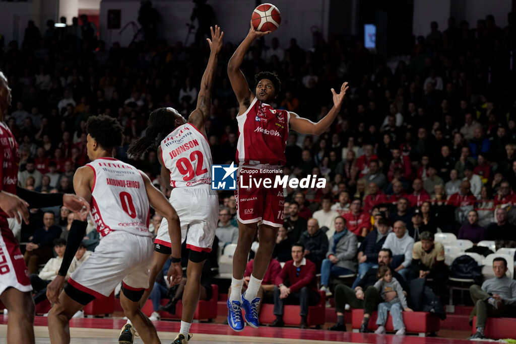 Openjobmetis Varese vs EA7 Emporio Armani Milano - ITALIAN SERIE A - BASKETBALL