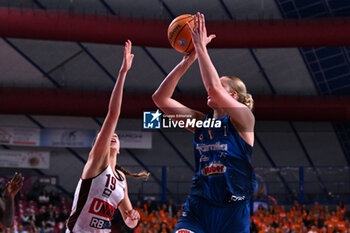 2024-05-15 - Images of the Umana Reyer Venezia vs Famila Wuber Schio match at Palasport Taliercio on May 15, 2024, during the BASKET - LBF Italian Serie A1 (game 1) - PLAYOFF - UMANA REYER VENEZIA VS FAMILA WEBER SCHIO - ITALIAN SERIE A1 WOMEN - BASKETBALL