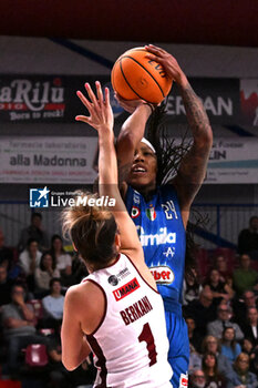 2024-05-15 - Images of the Umana Reyer Venezia vs Famila Wuber Schio match at Palasport Taliercio on May 15, 2024, during the BASKET - LBF Italian Serie A1 (game 1) - PLAYOFF - UMANA REYER VENEZIA VS FAMILA WEBER SCHIO - ITALIAN SERIE A1 WOMEN - BASKETBALL