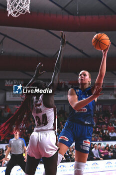 2024-05-15 - Images of the Umana Reyer Venezia vs Famila Wuber Schio match at Palasport Taliercio on May 15, 2024, during the BASKET - LBF Italian Serie A1 (game 1) - PLAYOFF - UMANA REYER VENEZIA VS FAMILA WEBER SCHIO - ITALIAN SERIE A1 WOMEN - BASKETBALL