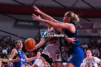 2024-05-15 - Images of the Umana Reyer Venezia vs Famila Wuber Schio match at Palasport Taliercio on May 15, 2024, during the BASKET - LBF Italian Serie A1 (game 1) - PLAYOFF - UMANA REYER VENEZIA VS FAMILA WEBER SCHIO - ITALIAN SERIE A1 WOMEN - BASKETBALL