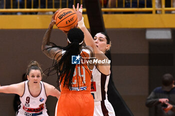 2024-05-21 - Images of the Famila Wuber Schio vs Umana Reyer Venezia match at Palaromare-Schio on May 21, 2024, during the BASKET - LBF Italian Serie A1 (game 3) - PLAYOFF - FAMILA WEBER SCHIO VS UMANA REYER VENEZIA - ITALIAN SERIE A1 WOMEN - BASKETBALL